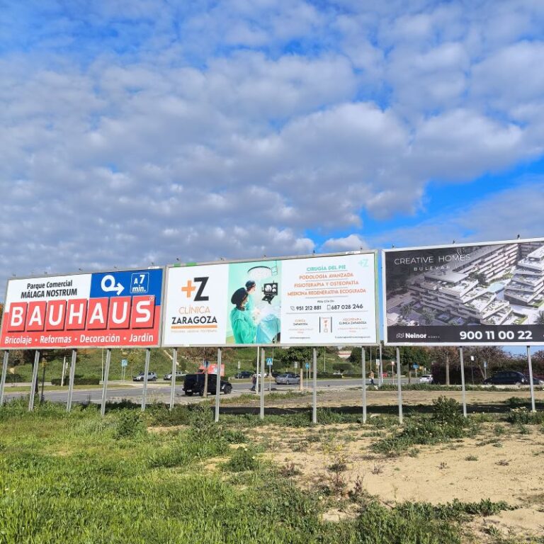 Valla publicitaria en Teatinos
